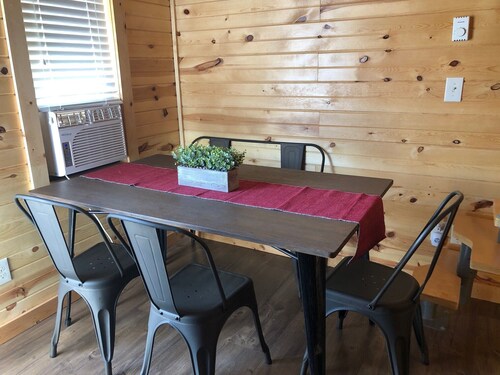 Frenchy's Hideaways Cabin #4