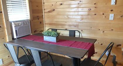 Frenchy's Hideaways Cabin #4