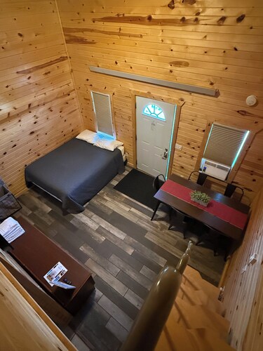 Frenchy's Hideaways Cabin #4