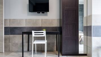 Chambre Triple Standard | Télévision