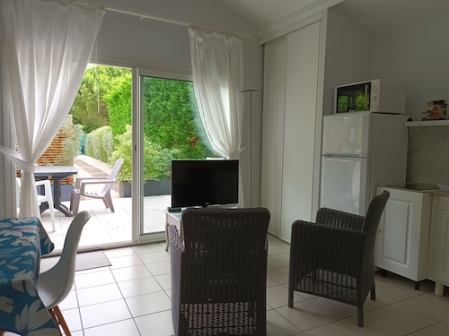 Petite maison indépendante à 3,5 kilomètres environ d'Arcachon