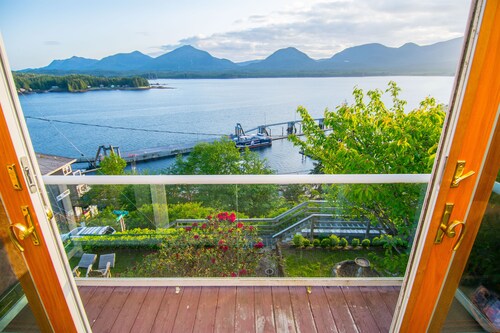 Downtown Ketchikan Large Home with Amazing Views & Quick Walk to Town