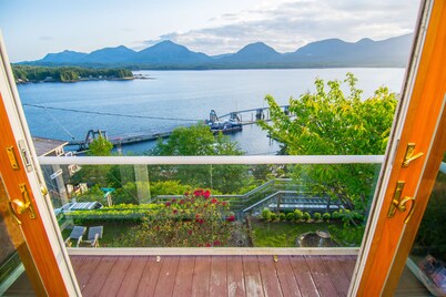 Downtown Ketchikan Large Home with Amazing Views & Quick Walk to Town