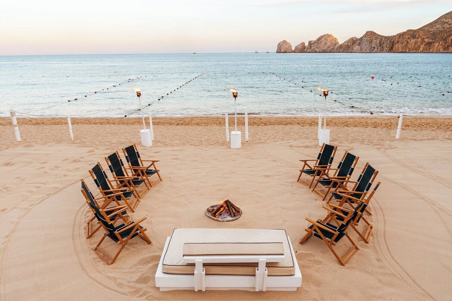 Plage à proximité, chaises longues
