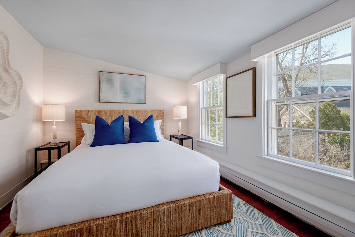 Standard Room, 1 Queen Bed (Cyrus) | 1 bedroom, premium bedding, individually decorated