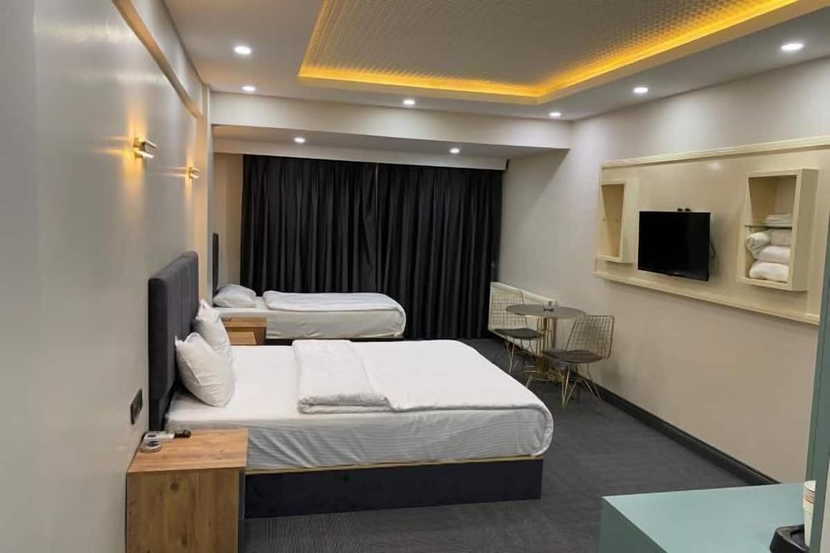 Minibar, Zimmersafe, Bügeleisen/Bügelbrett, kostenloses WLAN