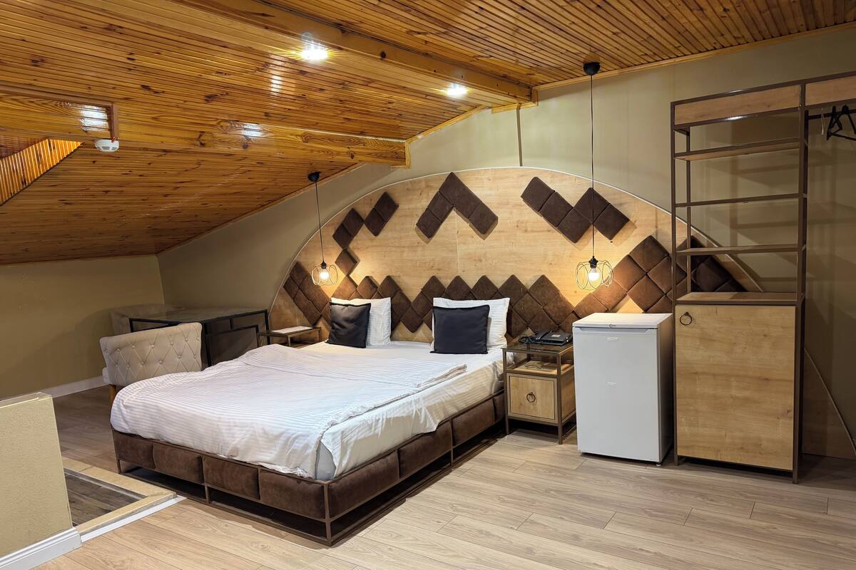 Suite Room | 迷你吧、房內夾萬、熨斗/熨衫板、免費 Wi-Fi