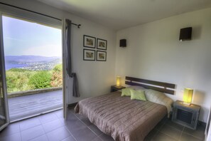 1 makuuhuone, silitysrauta/-lauta, ilmainen Wi-Fi, vuodevaatteet