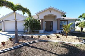 Exterior - Endless Summer (Rotonda West)