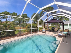 House | Pool