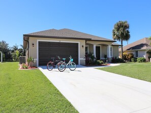 House | Exterior - Suntan (Rotonda West)