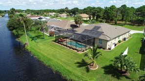 Property grounds - Suntan (Rotonda West)