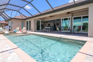 House | Pool