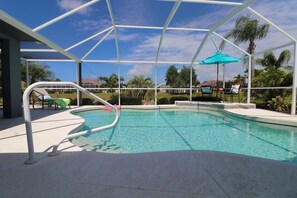 單棟房屋 | 泳池 | 室外泳池