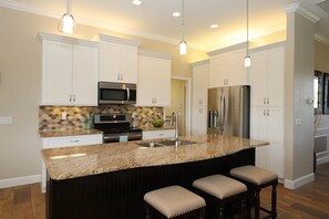 House | Private kitchen | Fridge, microwave, oven, dishwasher - Blue Pearl (Rotonda West)