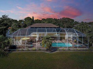 Hus | Pool | Utomhuspool