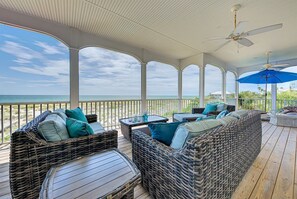 House | Balcony - Dolphin Watch (Placida)