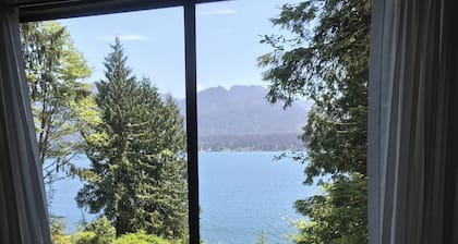 Quinault Cove- Two Cabin Property on Quiet Lake Quinault