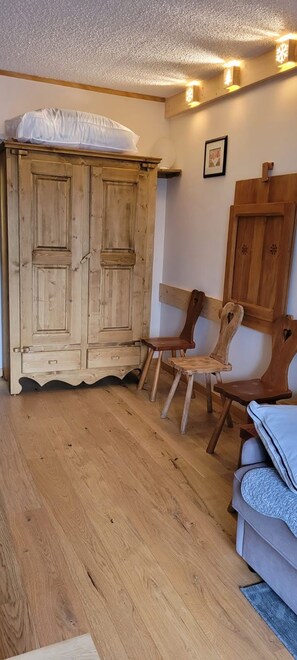 Bügeleisen/Bügelbrett, Bettwäsche