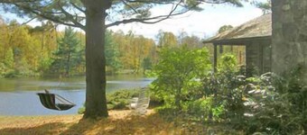 Romantic Log Cabin on Privately-Owned Lake with Fireplace