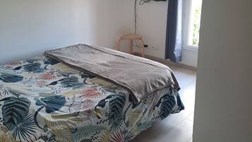1 bedroom, WiFi, bed sheets