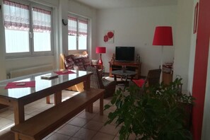 Interior - located in the heart of the Vosges and Alsace vineyards ridges (Le Bonhomme)