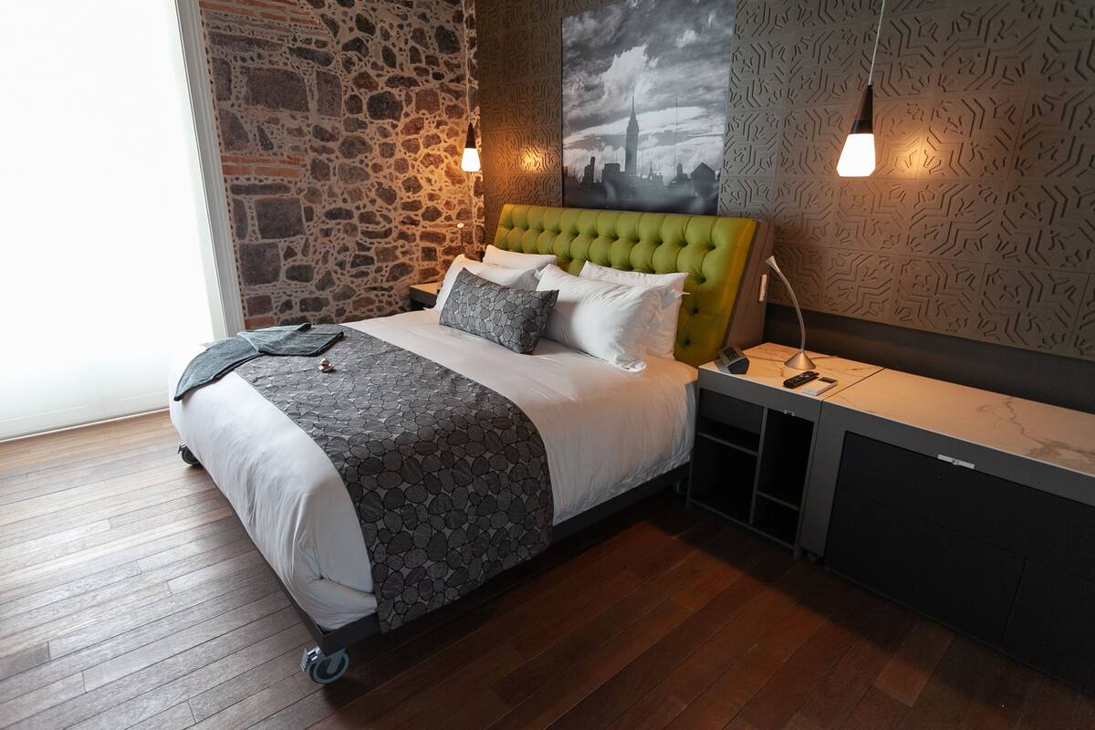 1 bedroom, free minibar, in-room safe, desk