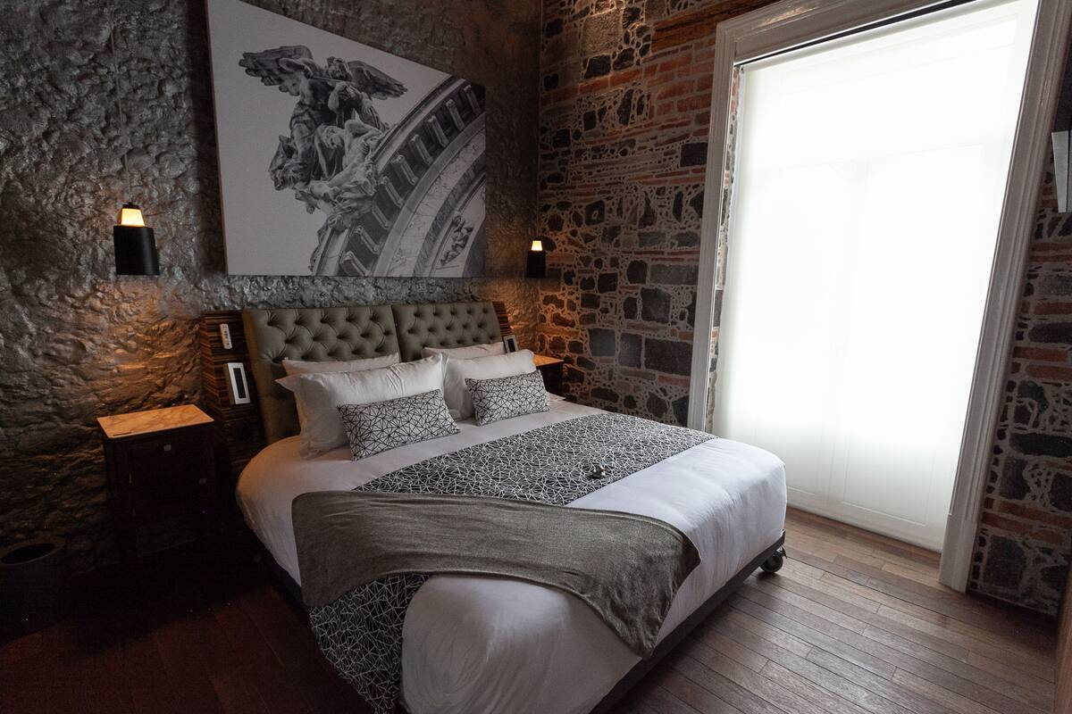 1 bedroom, free minibar, in-room safe, desk