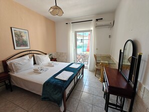 Suite Familiale, 2 chambres, piscine privée, en front de plage (private Pool from 20.06.2024 on)