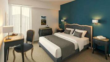 Kamar Double atau Twin | Seprai premium, meja kerja, tirai kedap cahaya, dan kedap suara