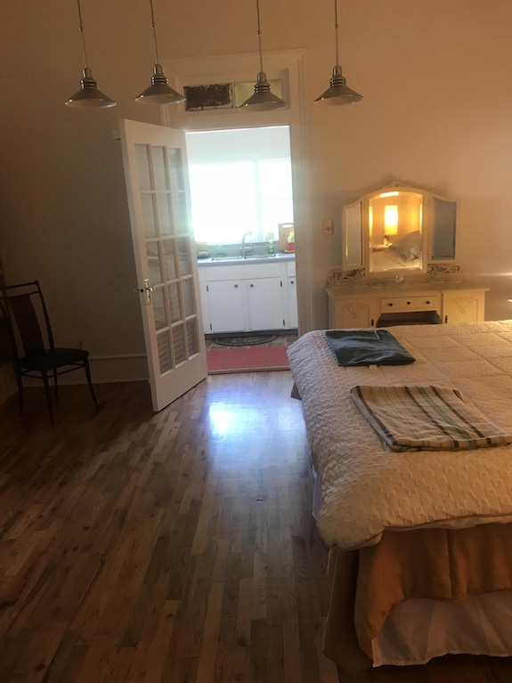 The Zen-ter Bnb Suite #3 In The Heart Of Carrollton Georgia - Carrollton, GA