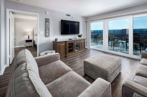 Smart TV, offices - Sea Oats 609/🌊Gulf Views/ 🏖️Beach Service (Fort Walton Beach)