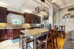 Fridge, microwave, oven, stovetop - Ski-In/Ski-Out Ground-Level Condo w/ Gas Fireplace + Covered Deck (Sugar Mountain)