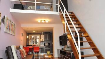 Design Apartment, 1 Bedroom | Living area | LED TV, Netflix, DVD player, first-run movies