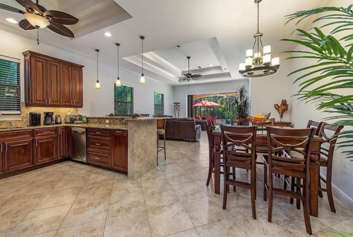 Photo 9 of 4BR 3BA - King Suite - Heated Pool&Spa - Walk or bike to Vanderbilt Beach