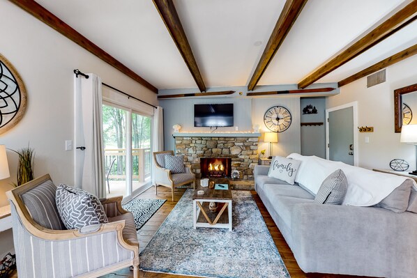 TV, fireplace - Ski-In/Ski-Out Ground-Level Condo w/ Gas Fireplace + Covered Deck (Sugar Mountain)