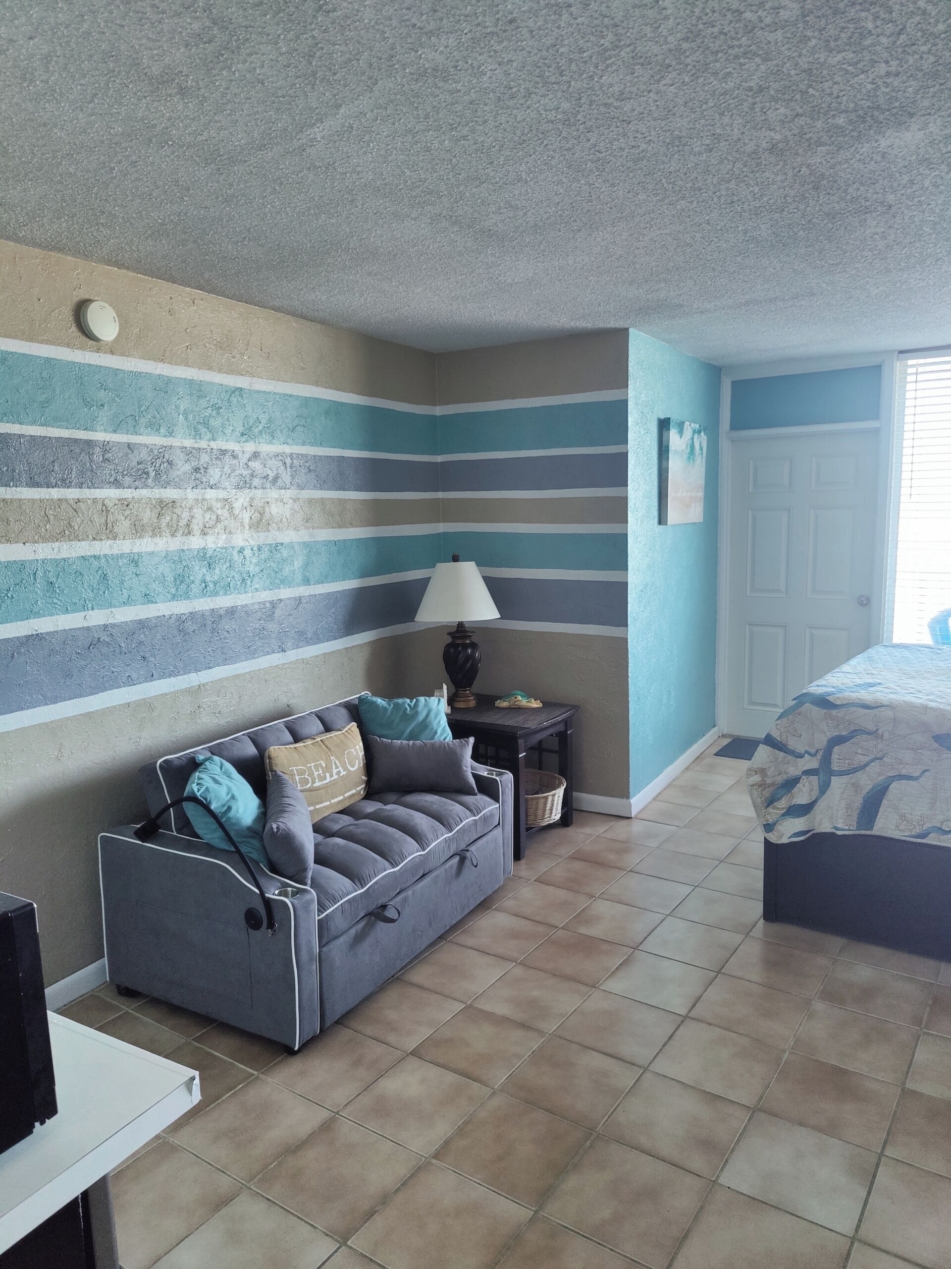 1 habitación, tabla de planchar con plancha, wifi gratis y ropa de cama 