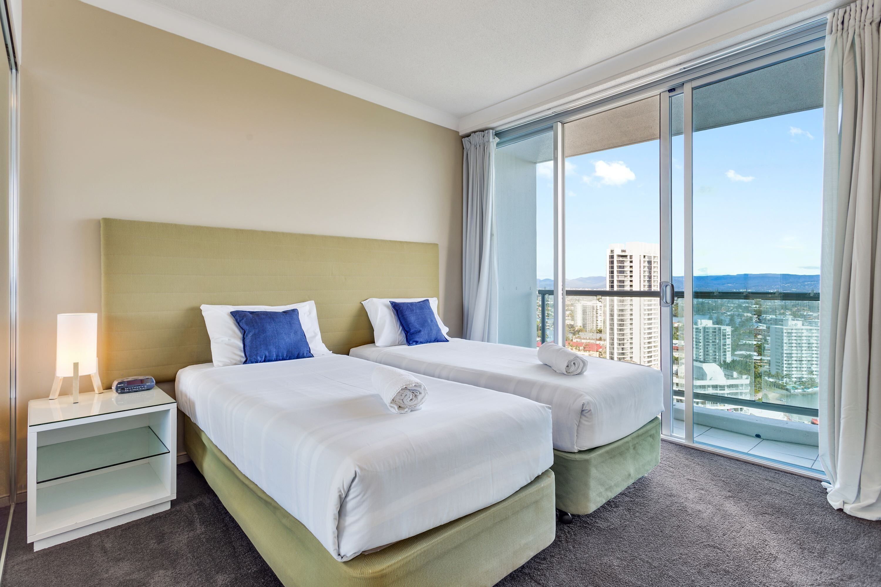 Chevron Renaissance Level 23 River View