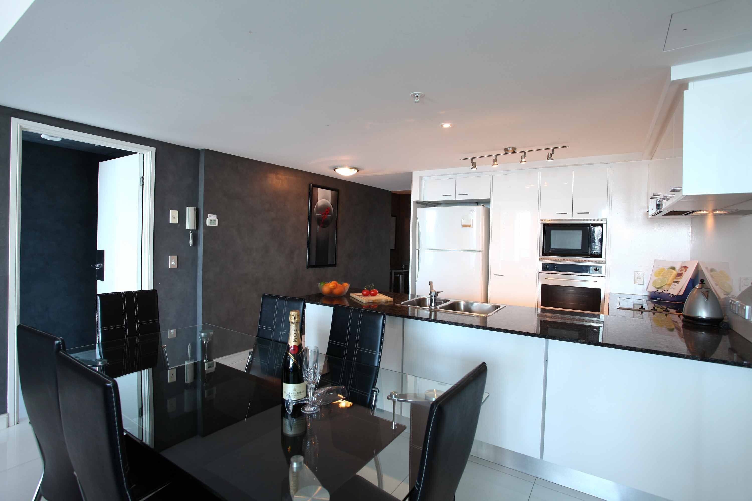 Chevron Renaissance Ocean View — image 11