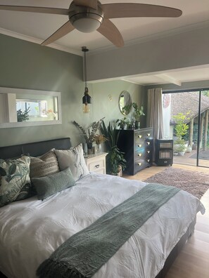 4 عدّة غرف نوم ومكتب ومكواة/لوح كي وواي فاي مجانًا