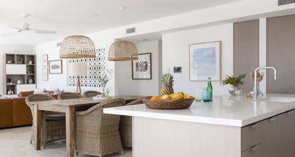 Meloa Seven Mile - ylellinen ranta talo