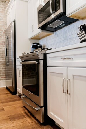Fridge, microwave, oven, stovetop - Prime CBD Location: Historic New Orleans Charm + Modern Comfort (New Orleans)