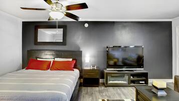Iron/ironing board, free WiFi, bed sheets
