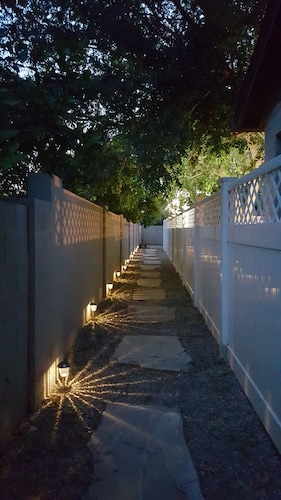 Newly Renovated Casita in Mesa, King-Sized Bed and Lightening Fast WiFi