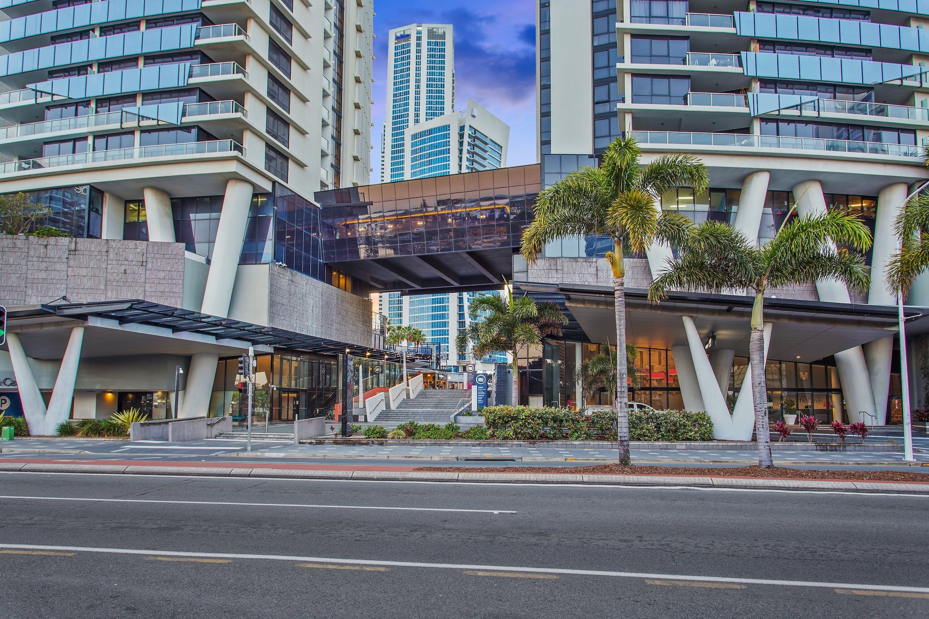 Cavill Level 43 Sub Penthouse Circle  — image 18