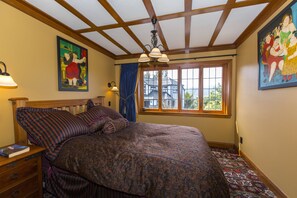 6 quartos, Wi-Fi de cortesia, roupa de cama