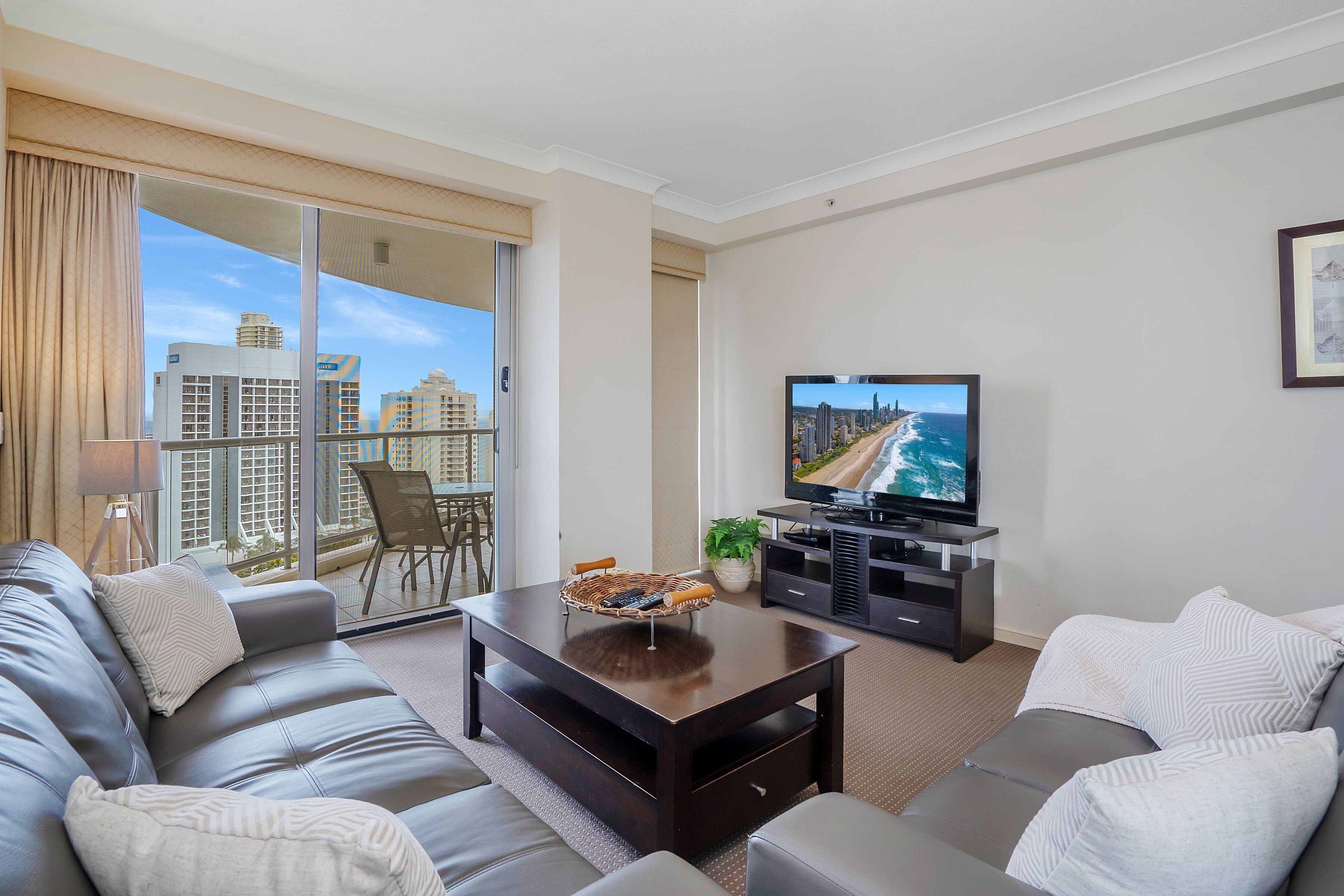 Chevron Renaissance Ocean View — image 11