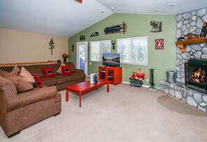 TV, fireplace, Netflix, DVD player