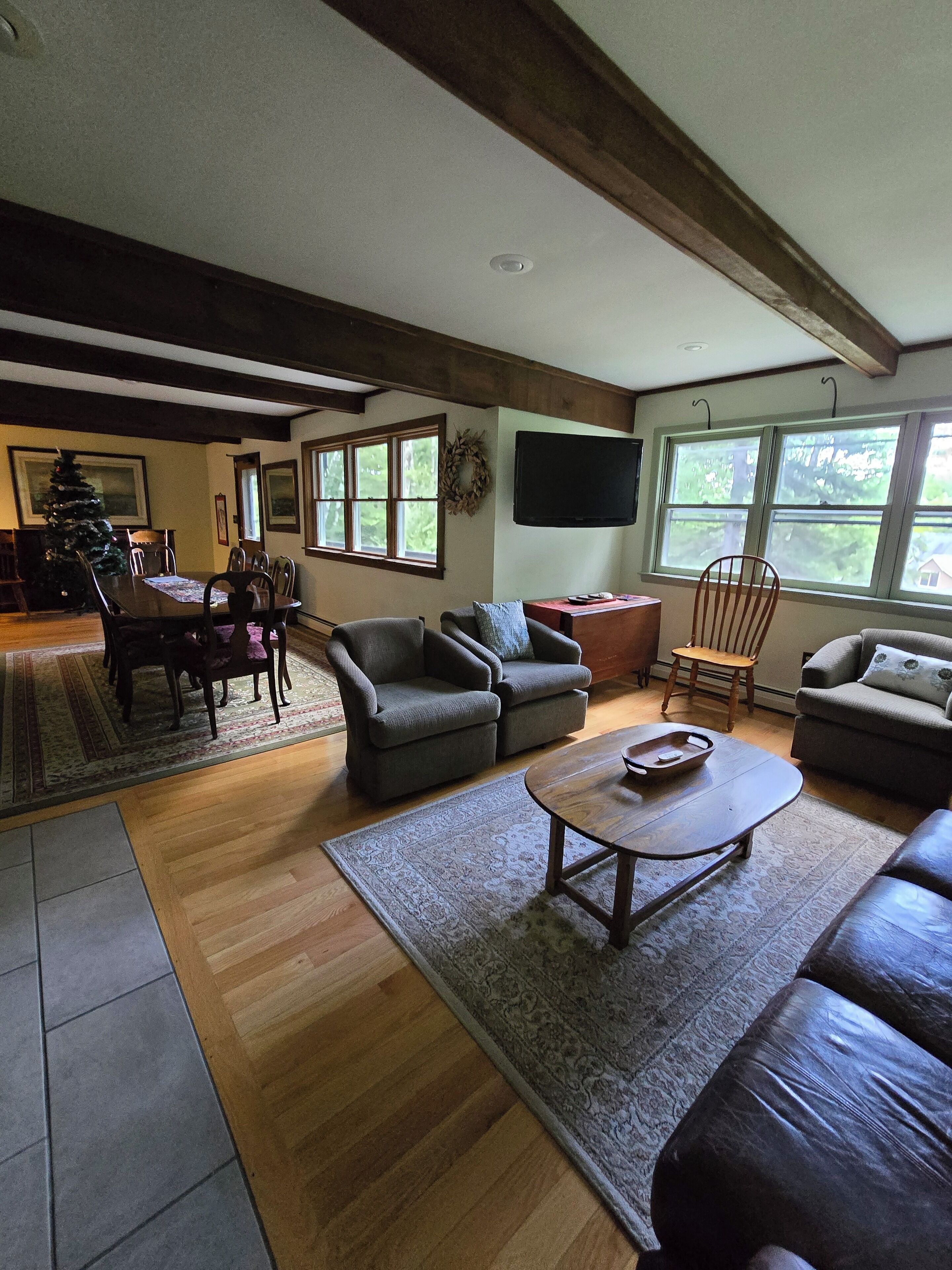 Smart TV, fireplace, printers