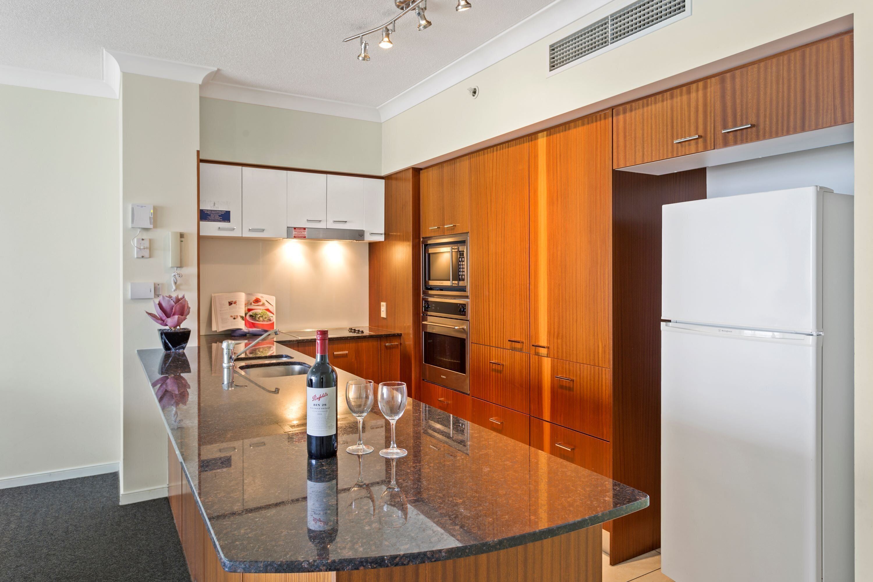 Chevron Renaissance Ocean View — image 19